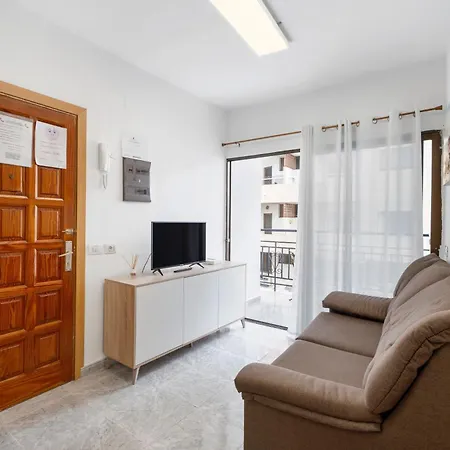 Apartamento Casa Elenita * لوس كريستيانوس