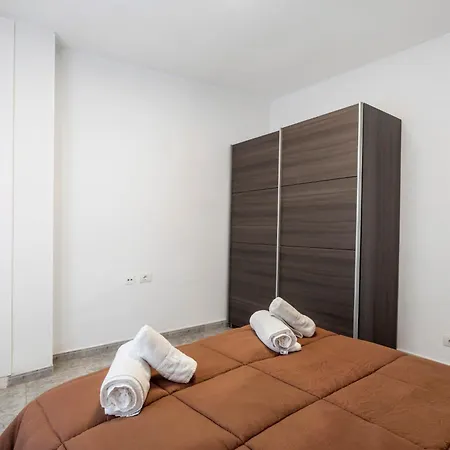 Apartamento Casa Elenita لوس كريستيانوس